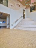 Trappa, offentlig miljö, skola, industriparkett, Snickarlaget
